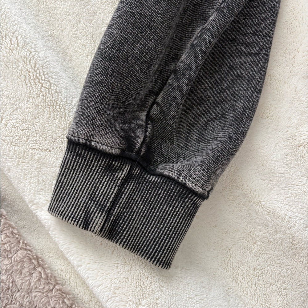 Forever 21 Charcoal Graphic Sweatshirt - Picture 3 of 4